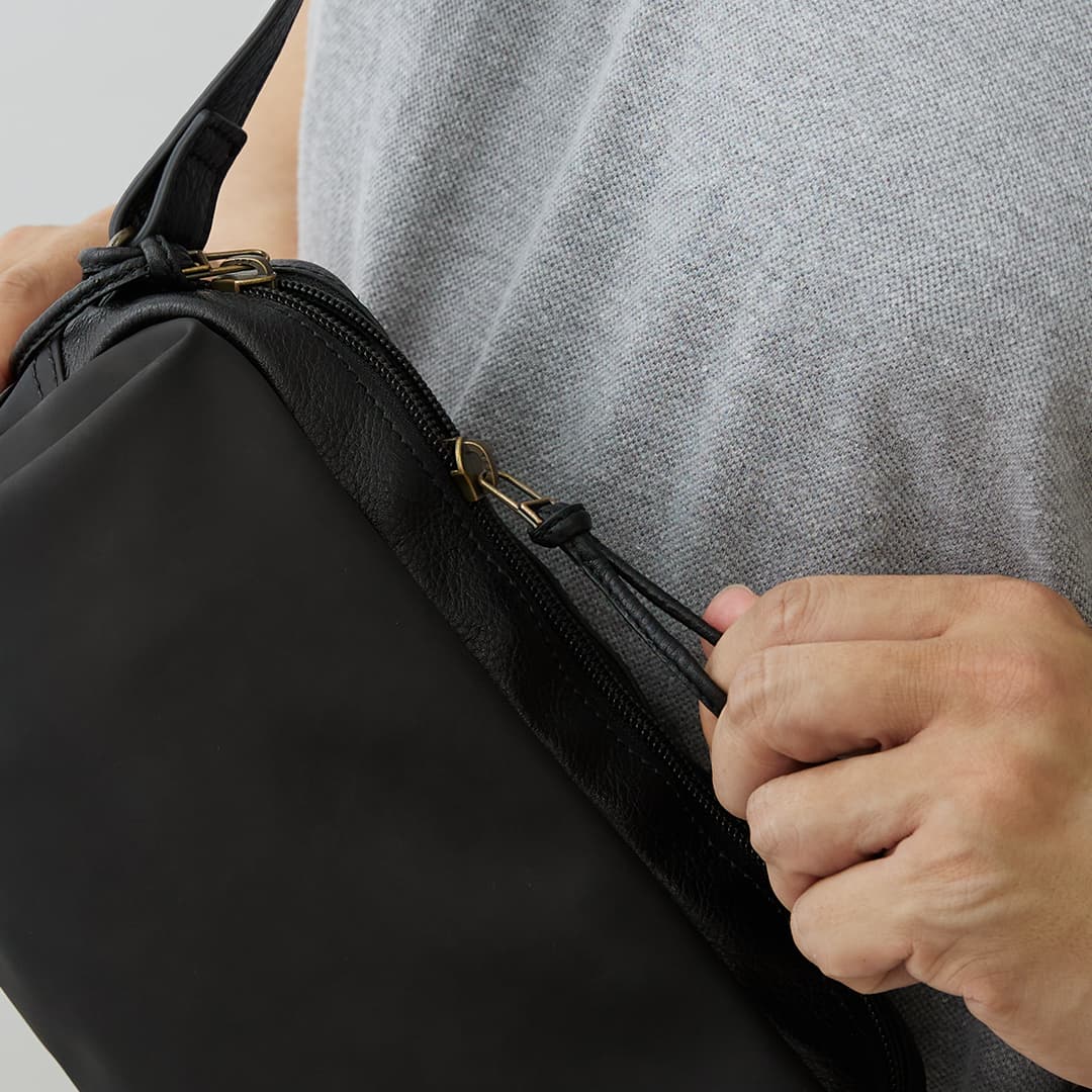 Blind Soccer Shoulder