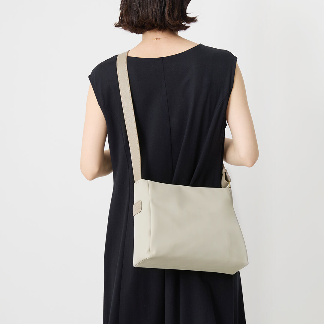 Blind Soccer Middle Shoulder