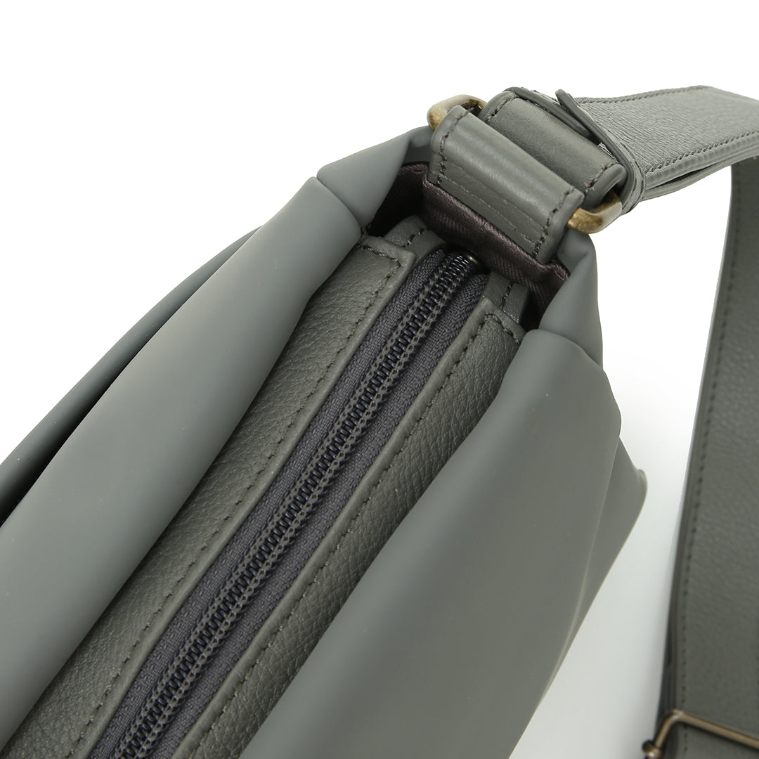 Blind Soccer Middle Shoulder