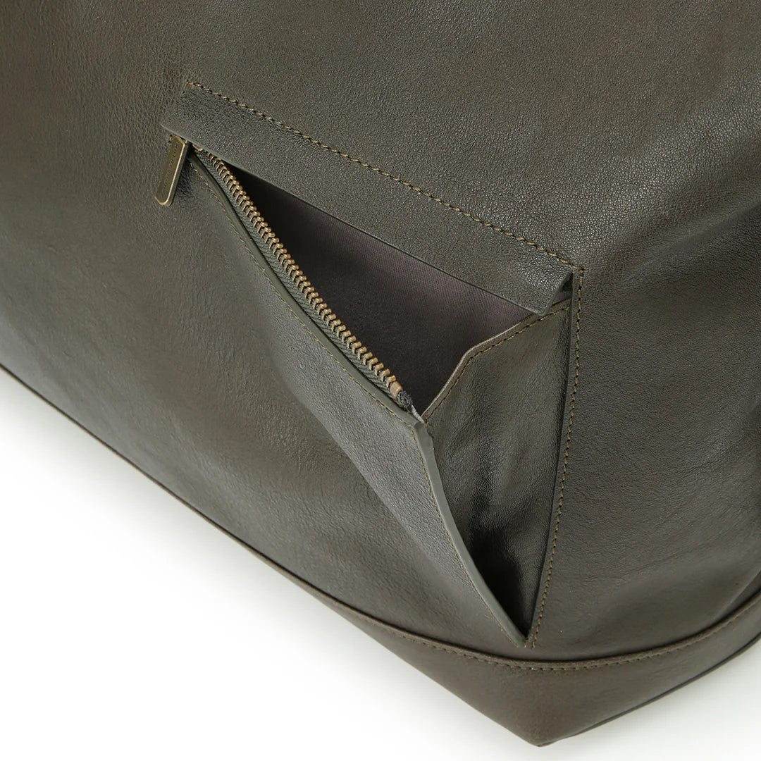 Grained 2 Way Shoulder