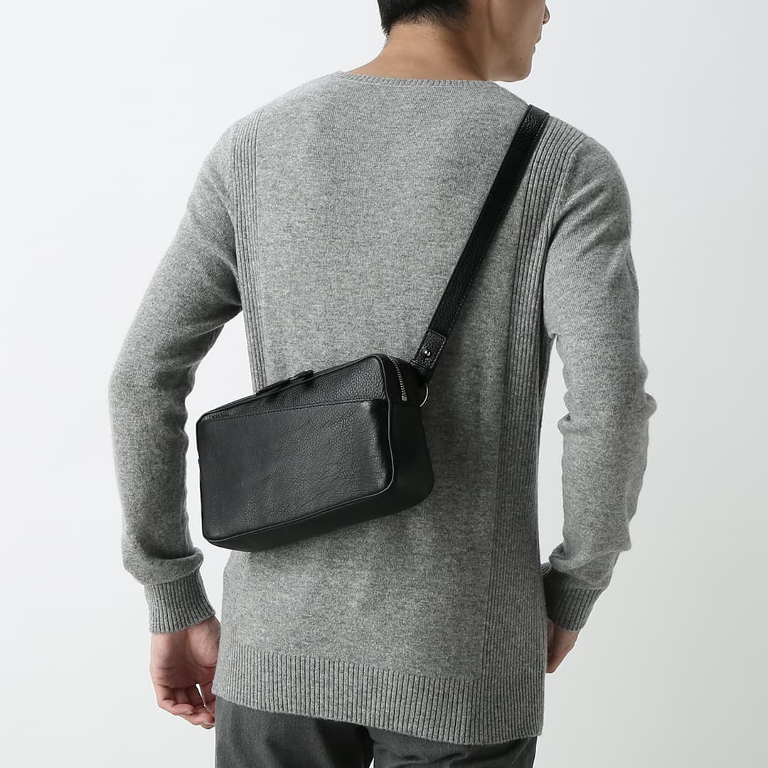 Linear 2 Way Shoulder