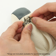 Penguin Pouch (Loop)