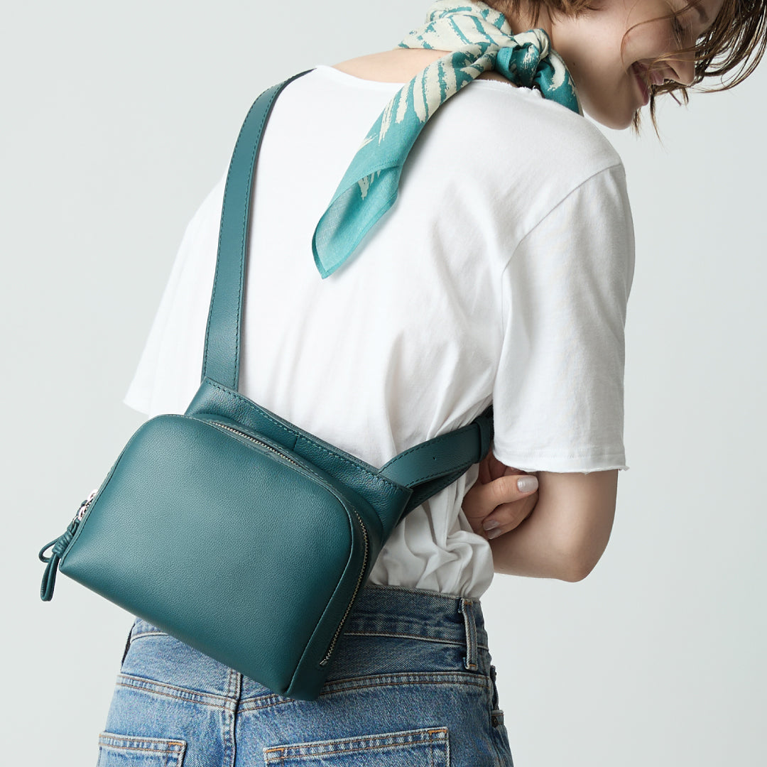 Sora 2 Way Shoulder M