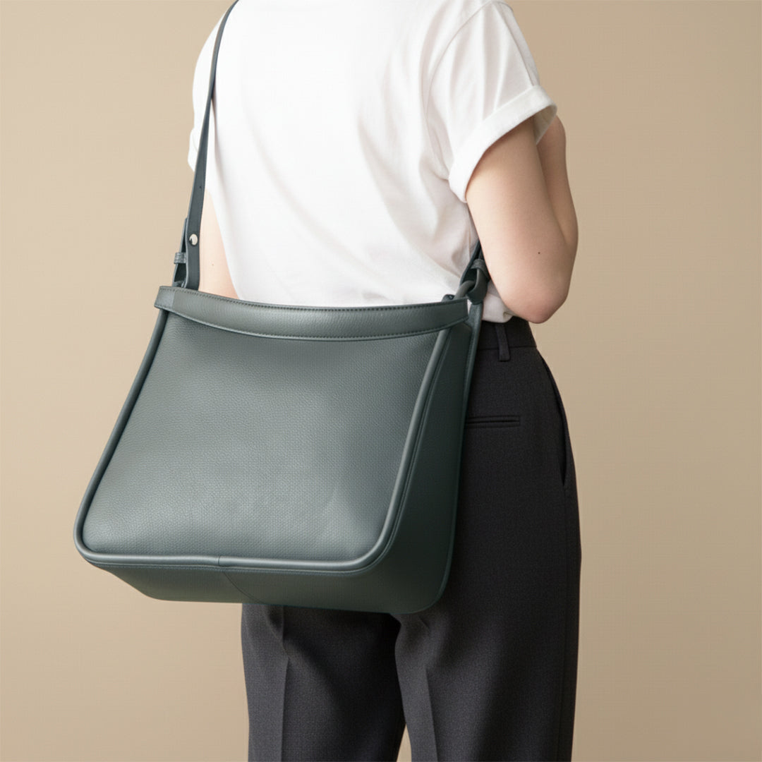 Big Milling Square Tote