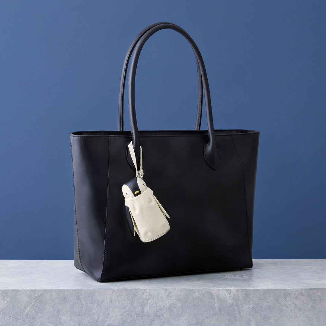 Penguin Pouch (Loop)