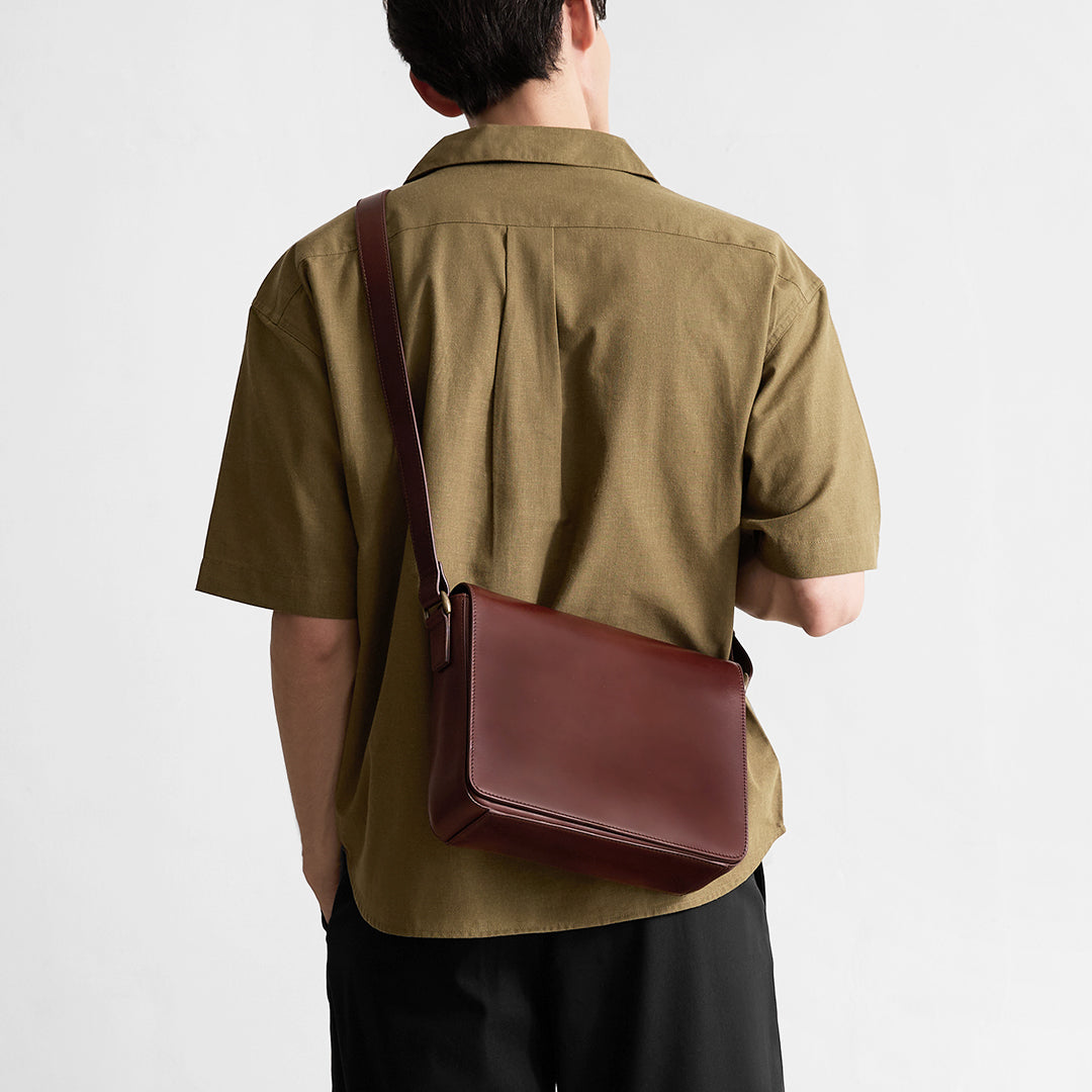 Antique B5 Shoulder | Leather Shoulder Bag