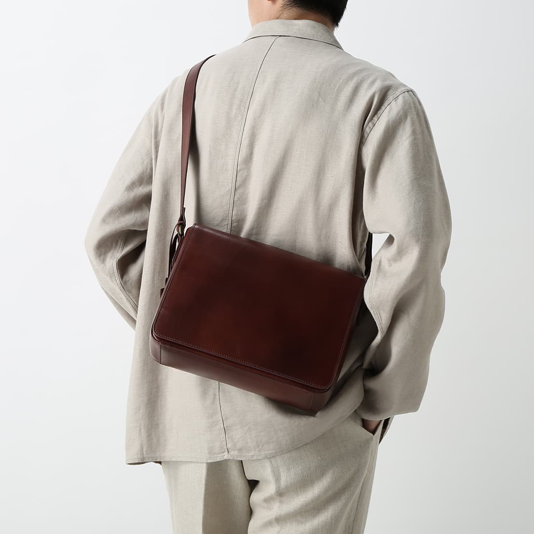 Antique B5 Shoulder | Leather Shoulder Bag