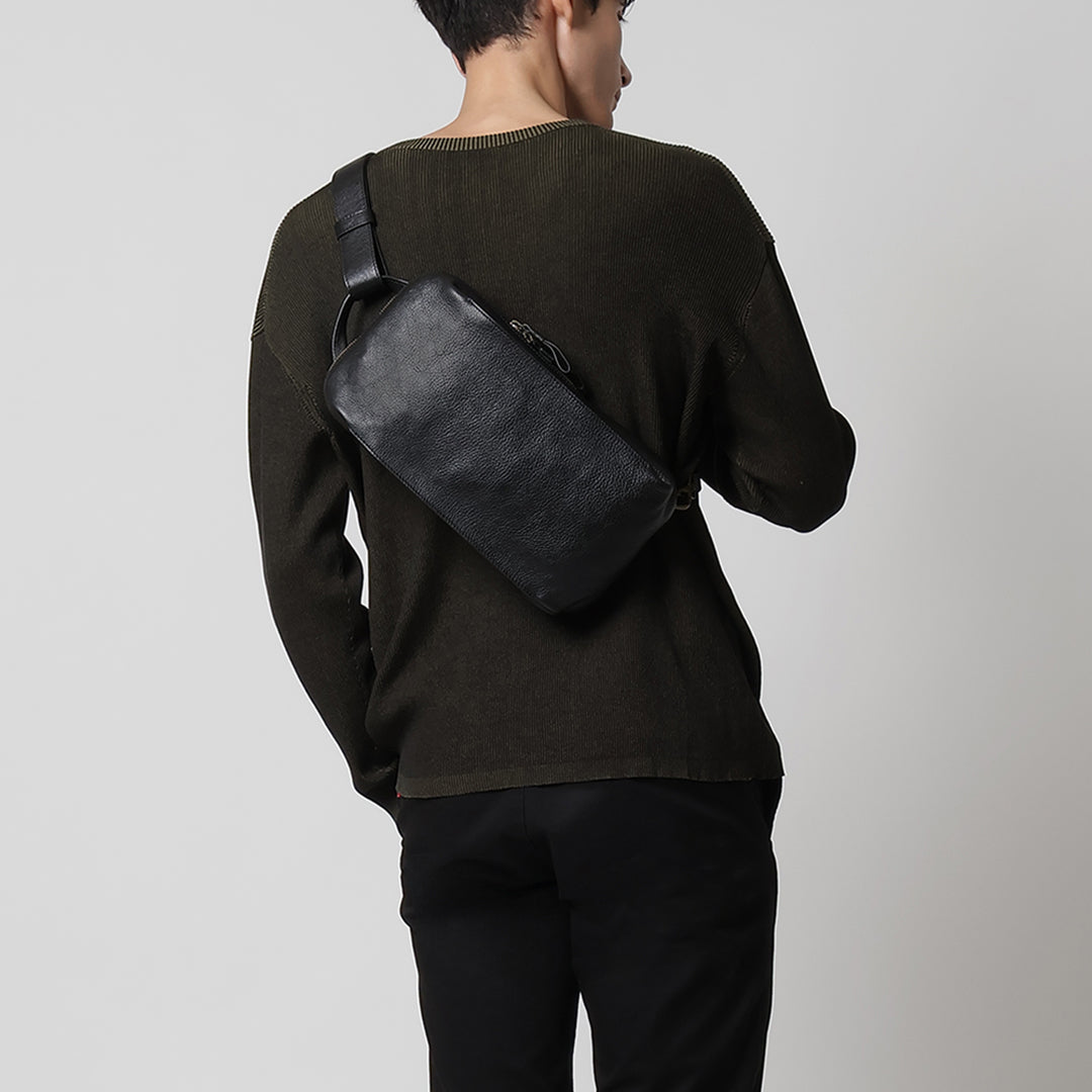 【チャコールブラック】カゼマトウ クロスバッグ【MOTHERHOUSE】 Kazematou Cross Bag – マザーハウス 公式サイト