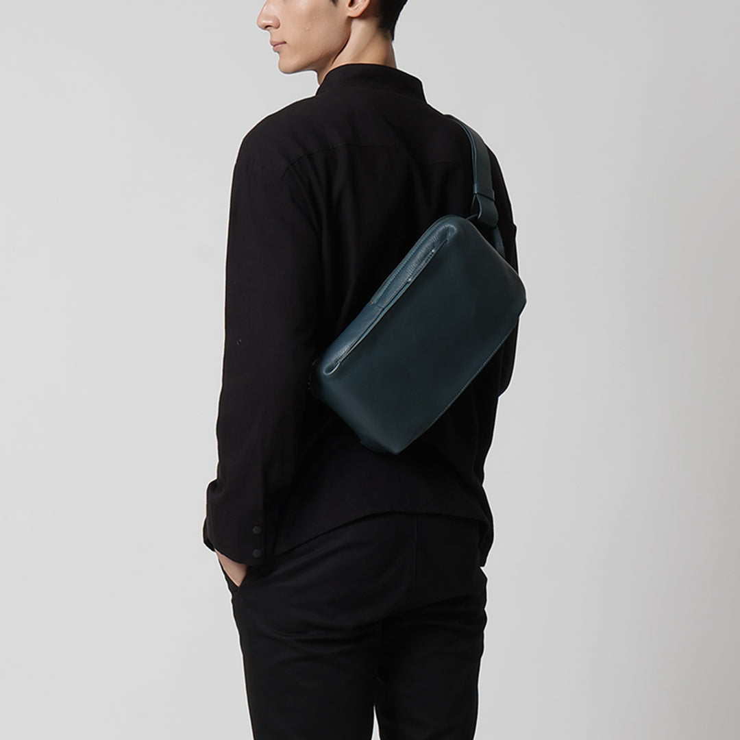 Kazematou Cross Bag | Leather Crossbody Bag