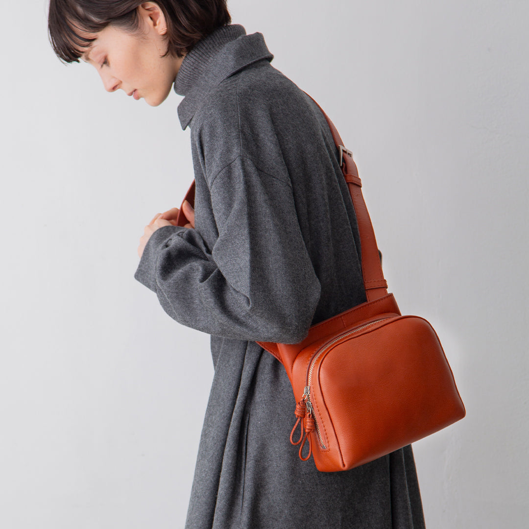 Sora 2 Way Shoulder M