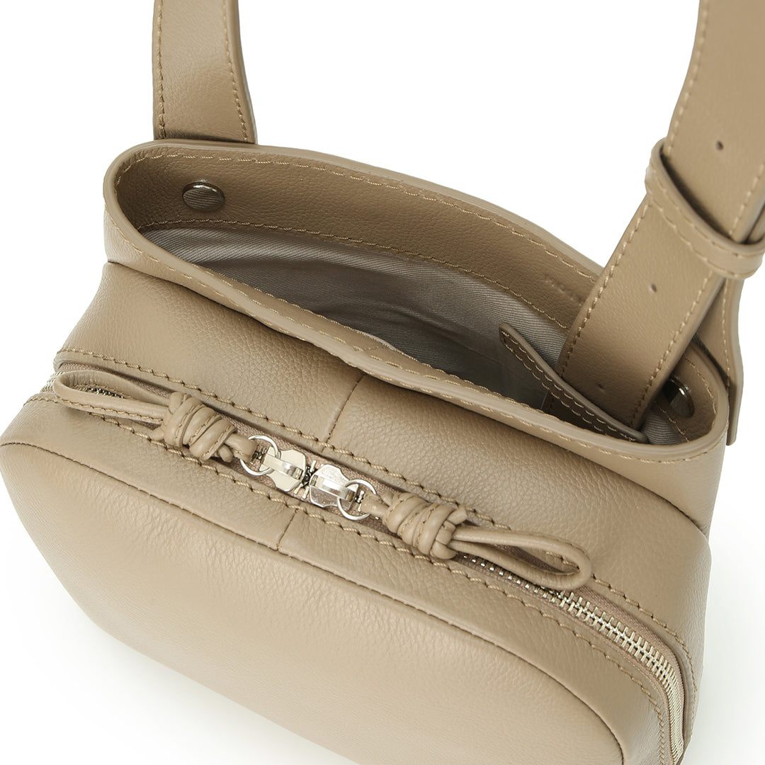 Sora 2 Way Shoulder M