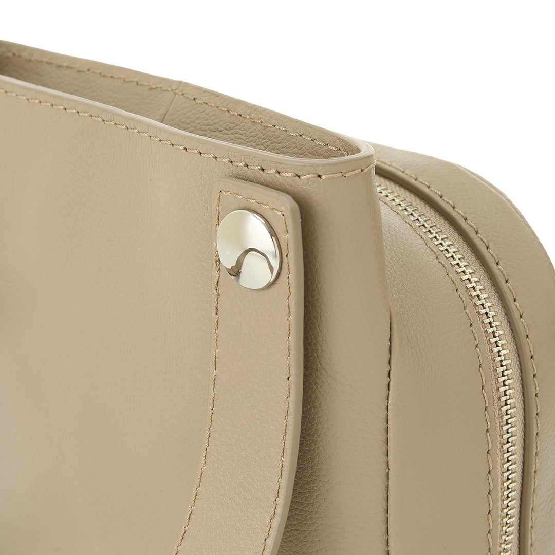 Sora 2 Way Shoulder M | Leather Shoulder Convertible Bag