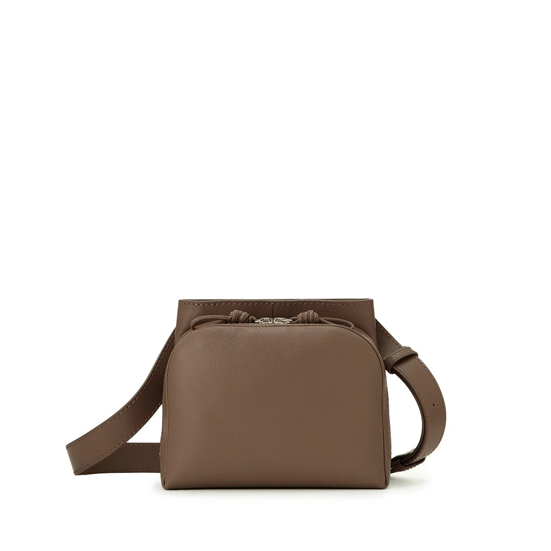 Sora 2-Way Shoulder Leather Bag M | Travel Friendly
