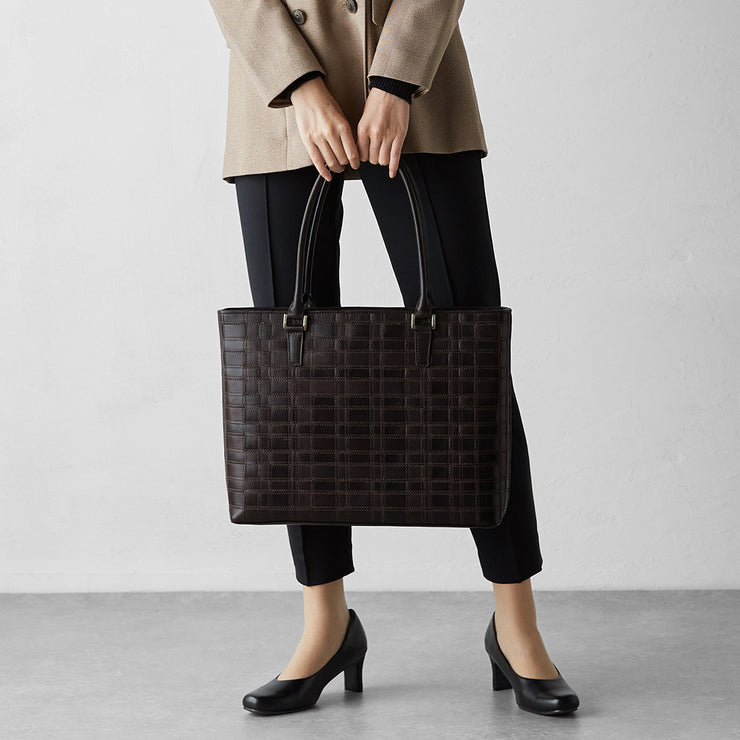 Antique Mesh Slim Tote