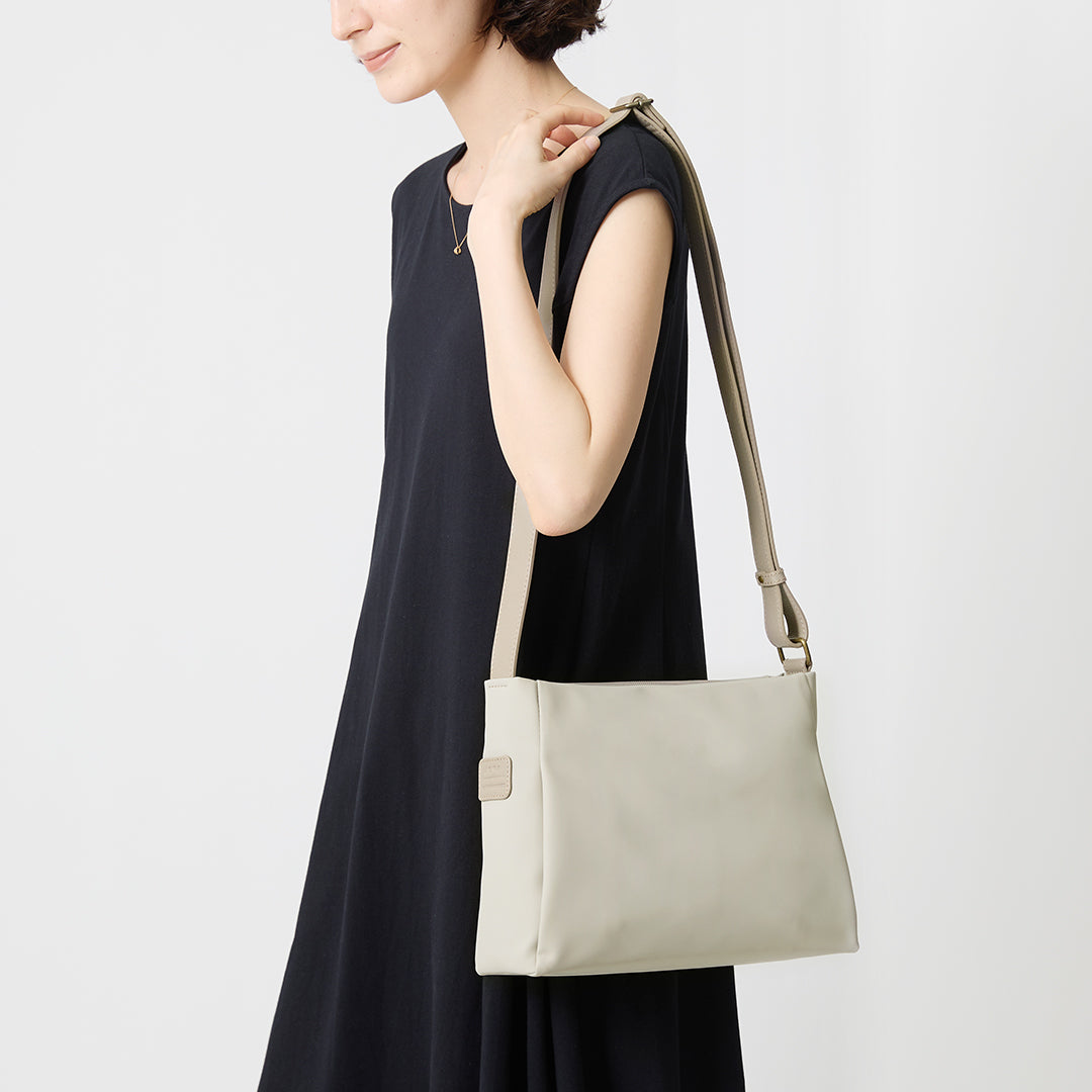 Blind Soccer Middle Shoulder