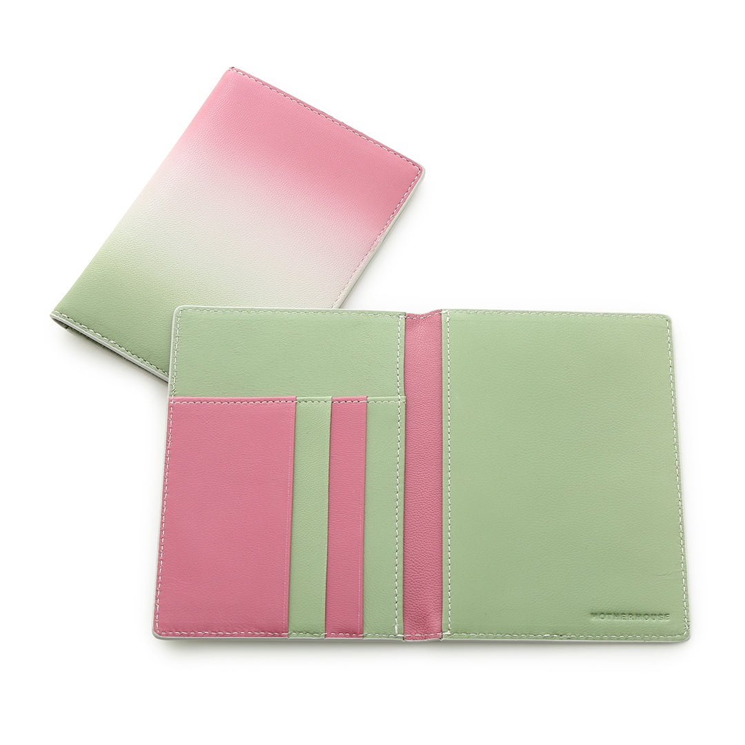 Haru-urara Passport Case