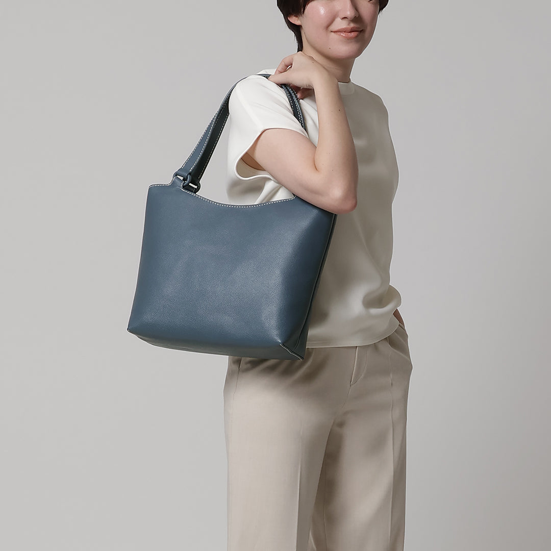 Yui Tote | 13