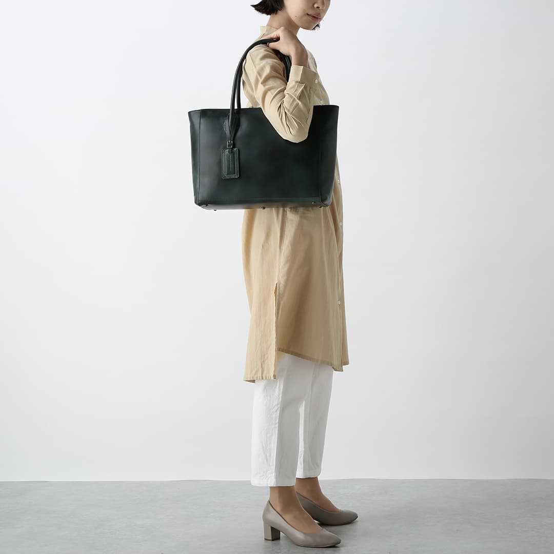 バッグ Motherhouse Antique Career Tote Antique Career Tote – MOTHERHOUSE SINGAPORE