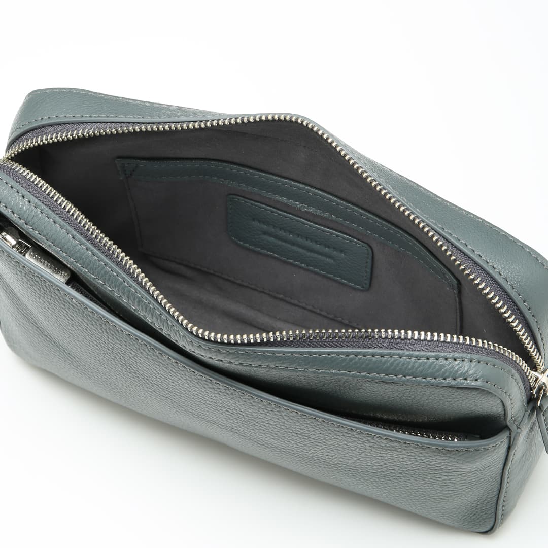 Linear 2 Way Shoulder