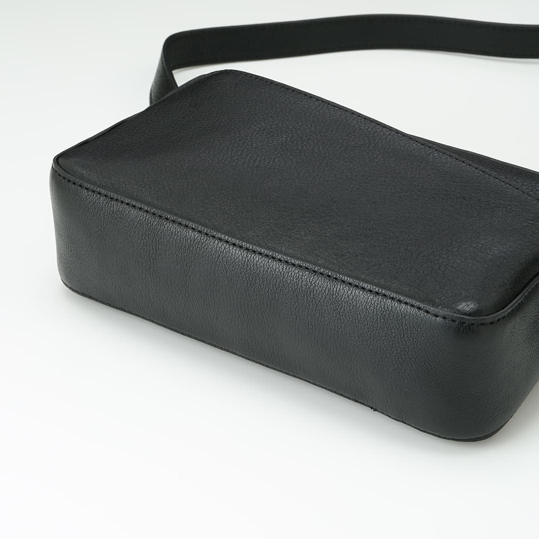 Linear 2 Way Shoulder