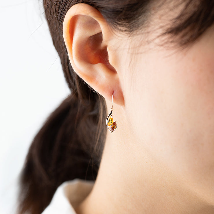 Futaba (Pierced earrings) - MOTHERHOUSE